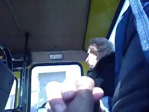 هلن رقص و بازی می کن ...