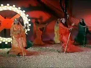 سفید برفی رقصید, بر  ...